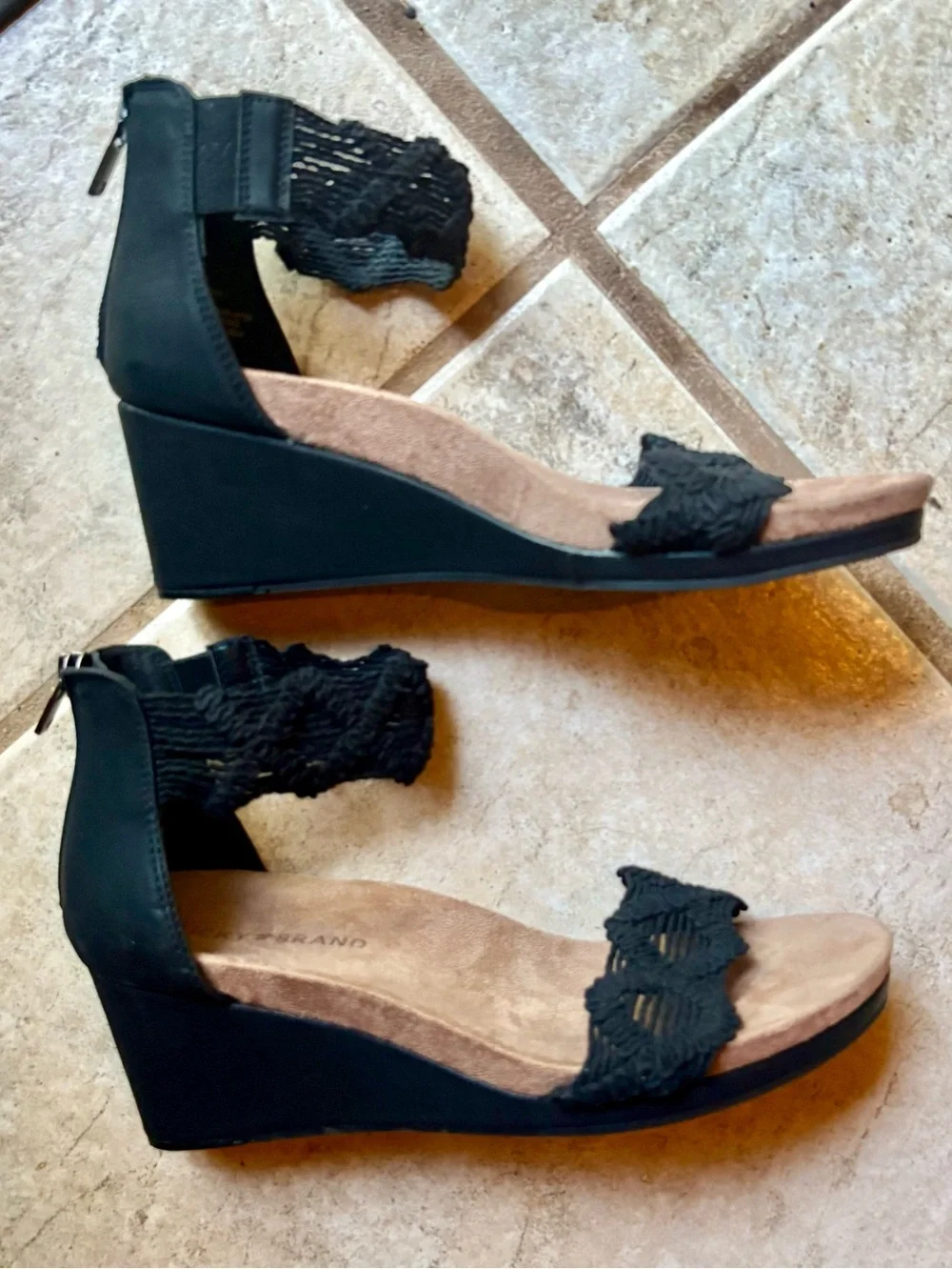 Lucky Brand Crocheted Black Wedge Strappy Wedges Sz 8